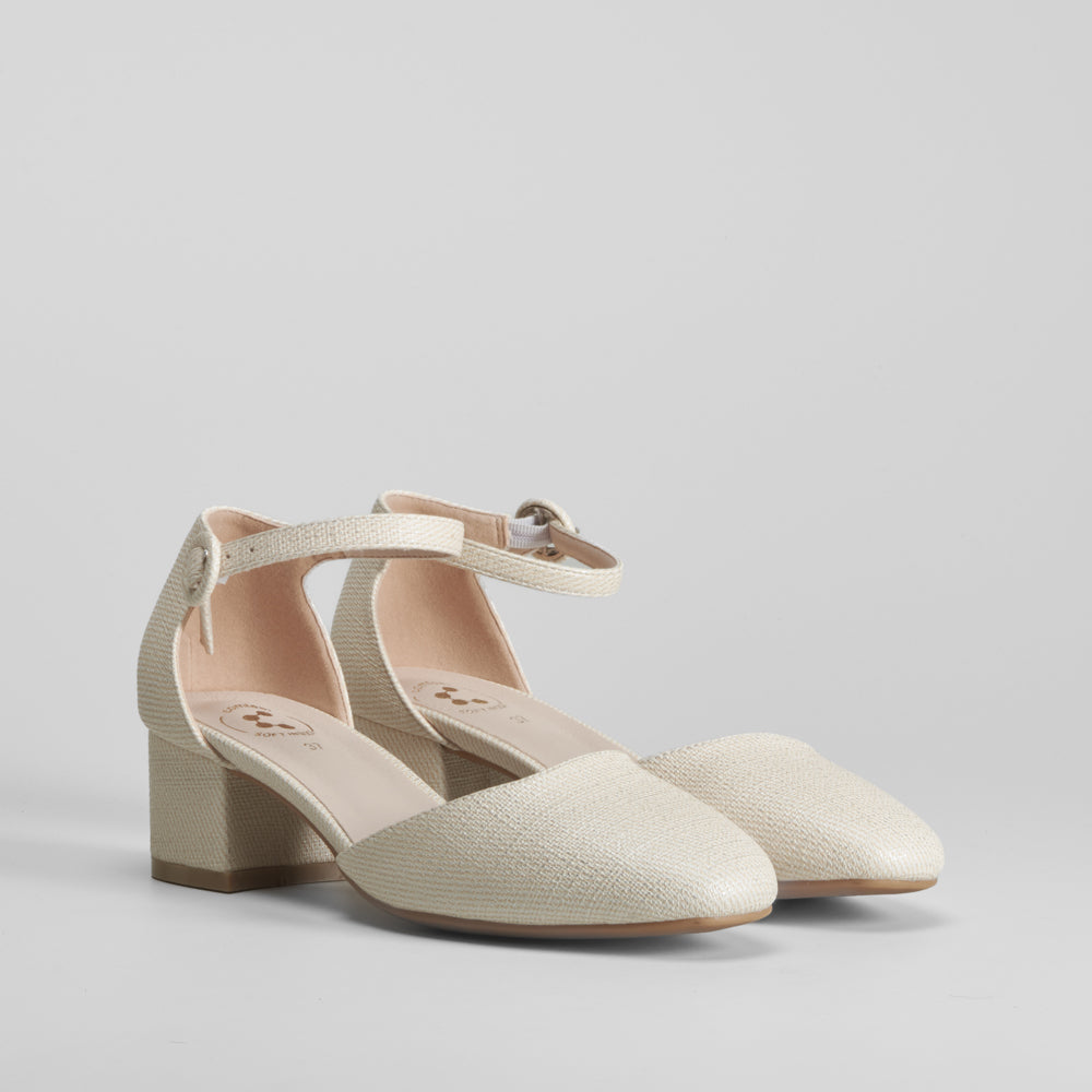 Zapato tacón beige COMFEET