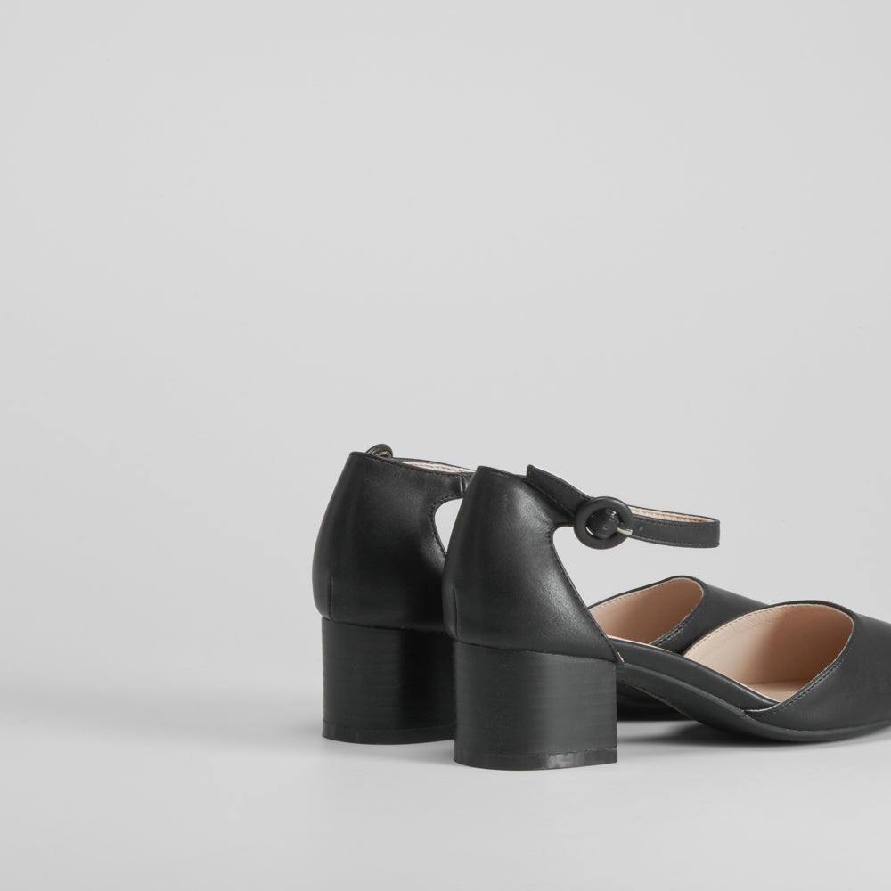 Zapato tacón negro COMFEET