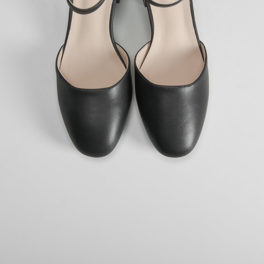 Zapato tacón negro COMFEET