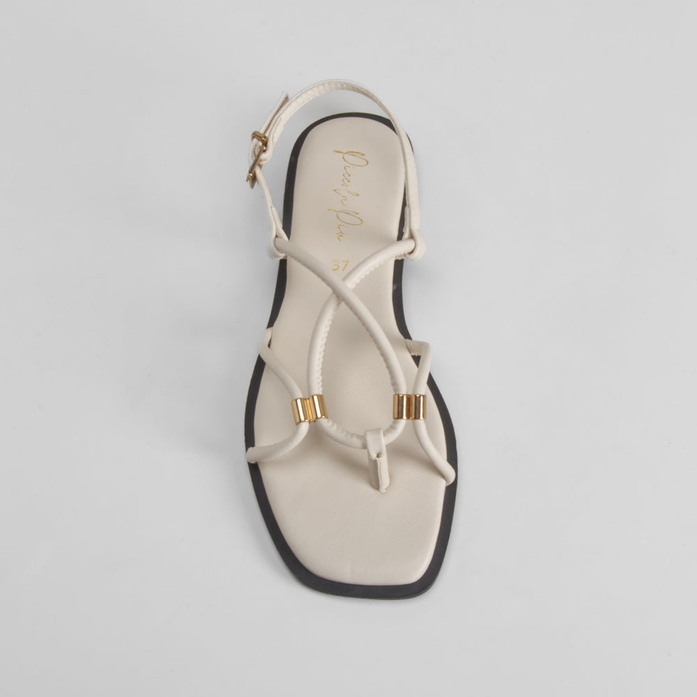 Sandalia plana tubular beige PICCOLA PIU