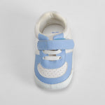 Deportiva preandante azul y blanca BACHE