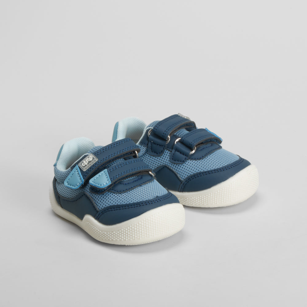 Deportiva bebé azul COMFEET