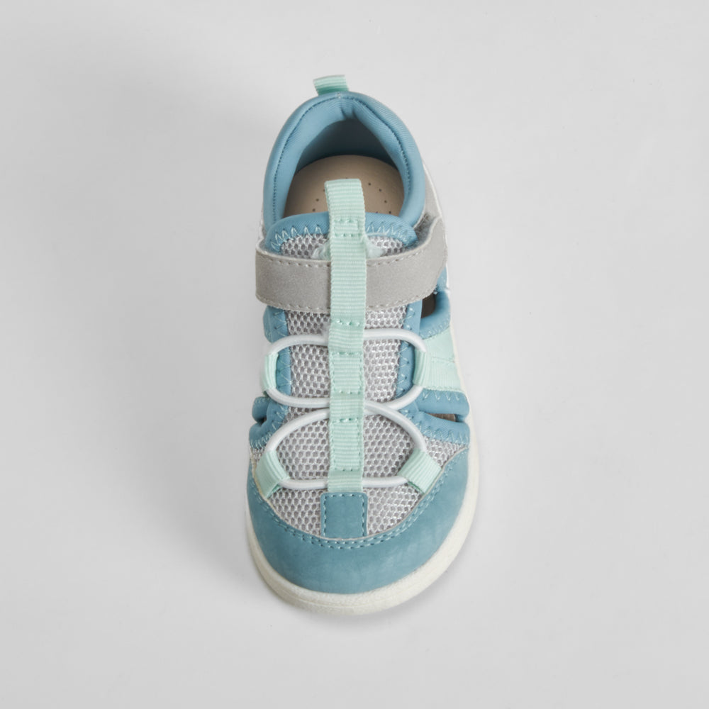 Sandalia cerrada gris COMFEET