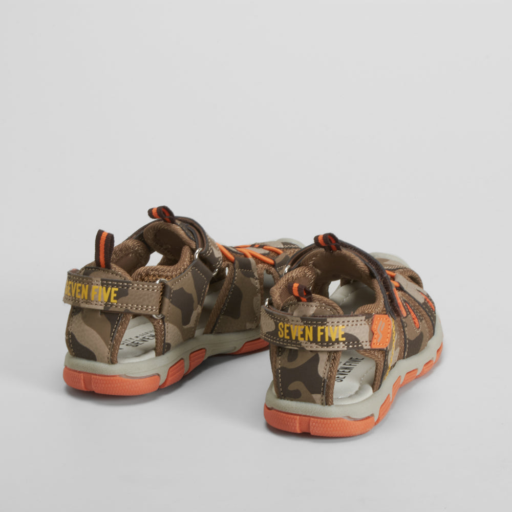 Sandalia deportiva marrón y kaki SEVEN FIVE