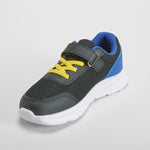 Deportiva walking negra UTWO