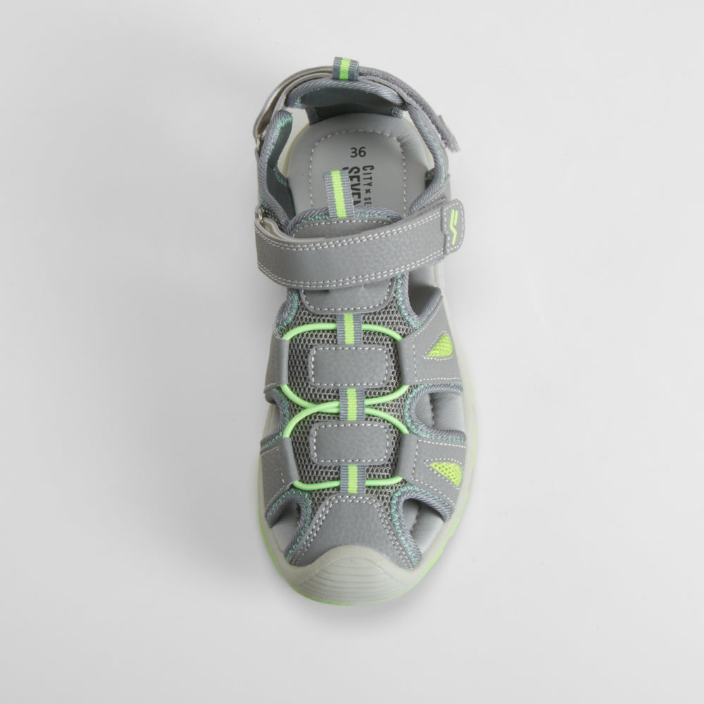 Sandalia deportiva gris SEVEN FIVE