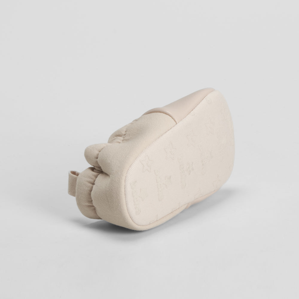 Deportiva preandante corazón beige BACHE