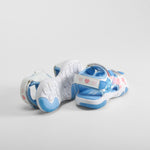 Sandalia deportiva con luces azul STITCH