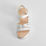 Sandalia de tiras con corazones blanca OH GIRL