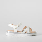 Sandalia de tiras brillo infantil blanca OH GIRL