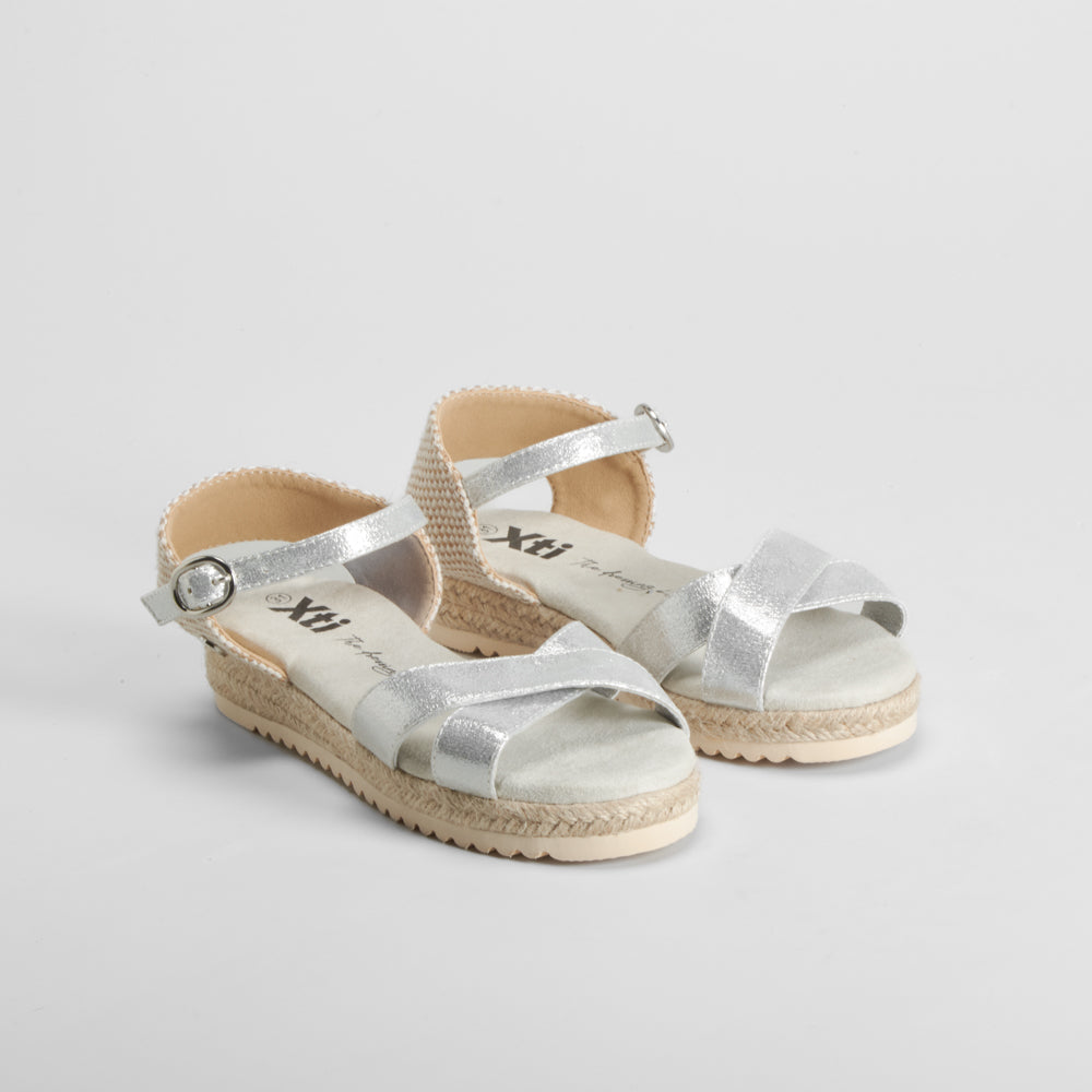 Sandalia de yute plata XTI