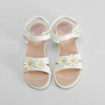 Sandalia de pala con flores blanca COMFEET