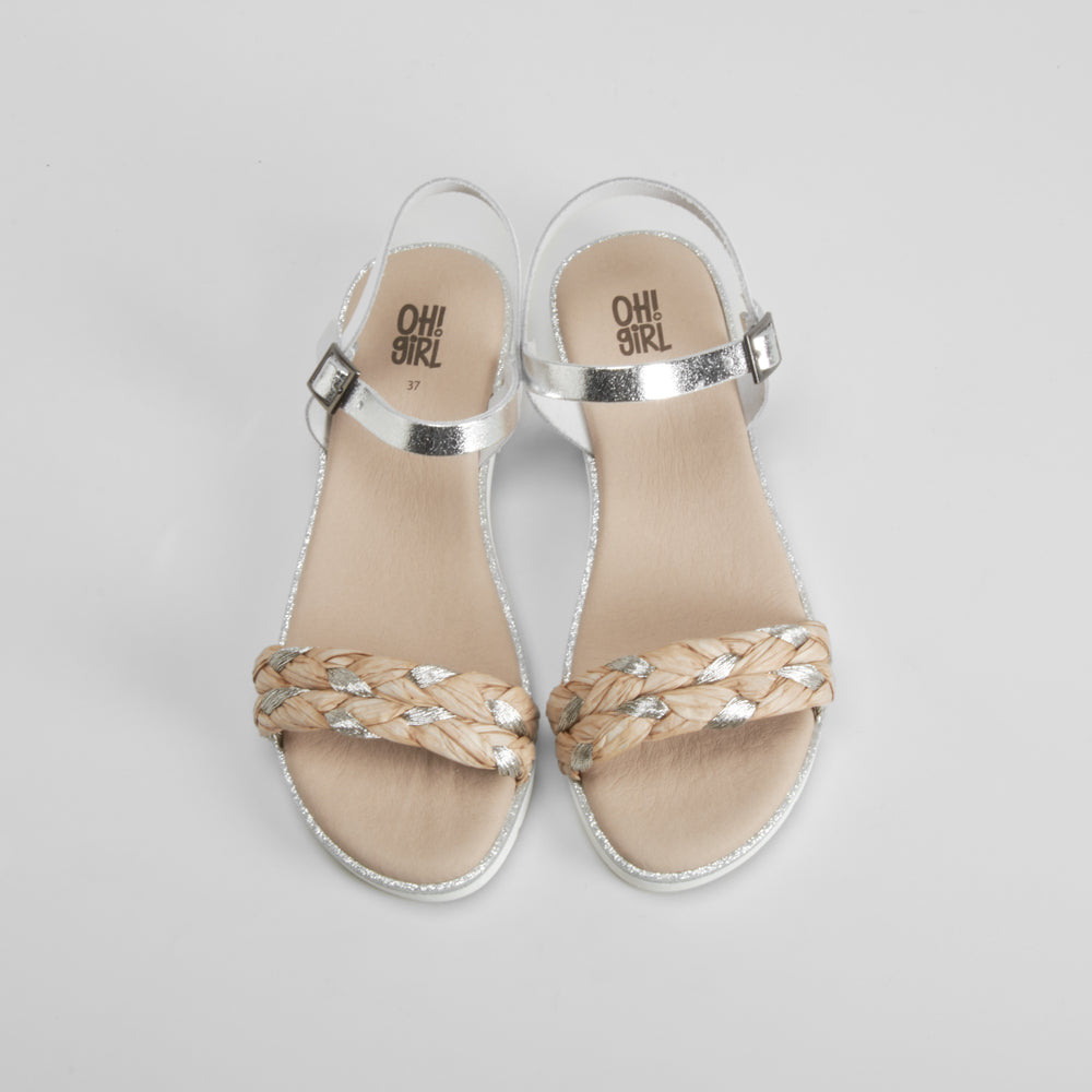 Sandalia de piel pala trenzada plata OH GIRL