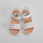 Sandalia piel blanca y tiras multicolor PABLOSKY