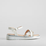 Sandalia de tiras brillo juvenil blanca OH GIRL