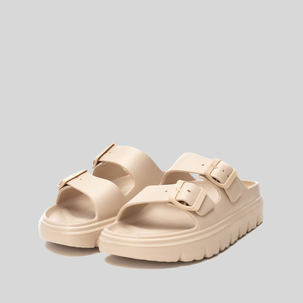 Chancla con hebillas chunky beige XTI
