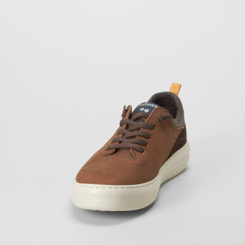Deportiva confort manyara piel marrón COMFEET