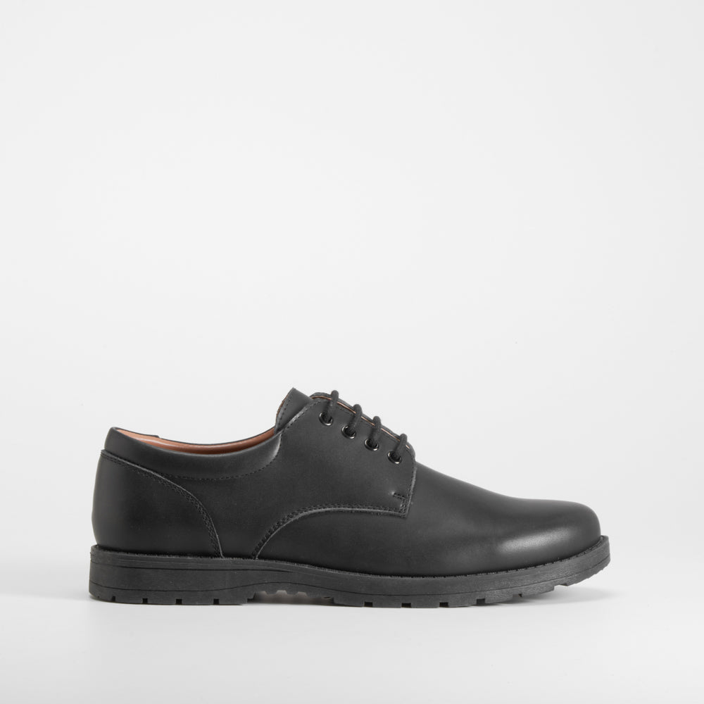 Zapato colegial piel con cordón negro MR. HANSEN