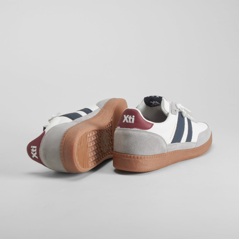 Deportiva casual suela caramelo blanca XTI