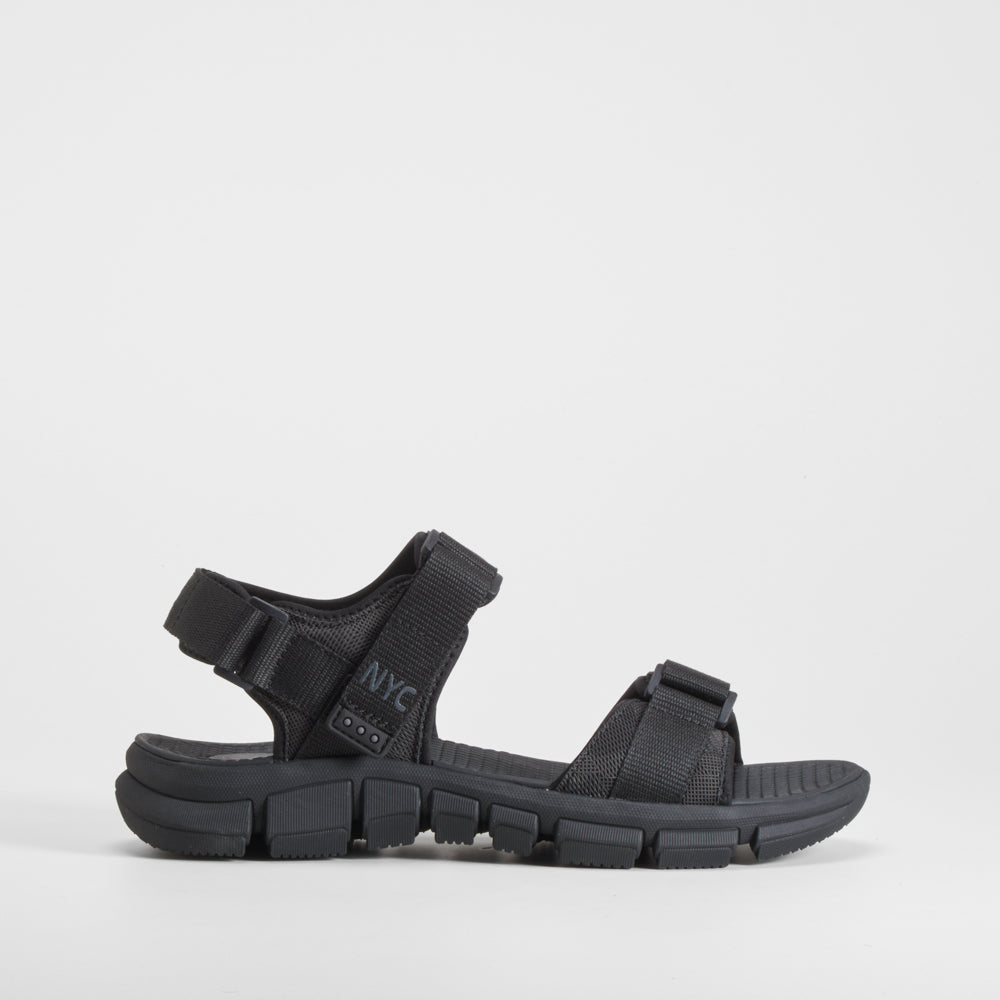 Sandalia deportiva negra NYC