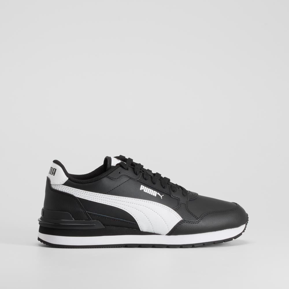 Deportiva Runner V4 negra PUMA