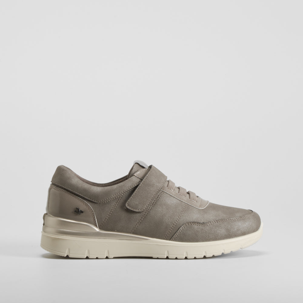 Zapato velcro taupe COMFEET