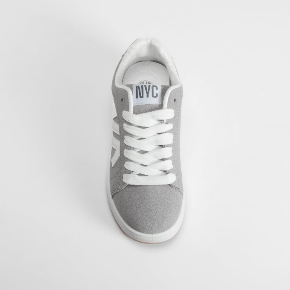 Deportiva básica casual gris NYC