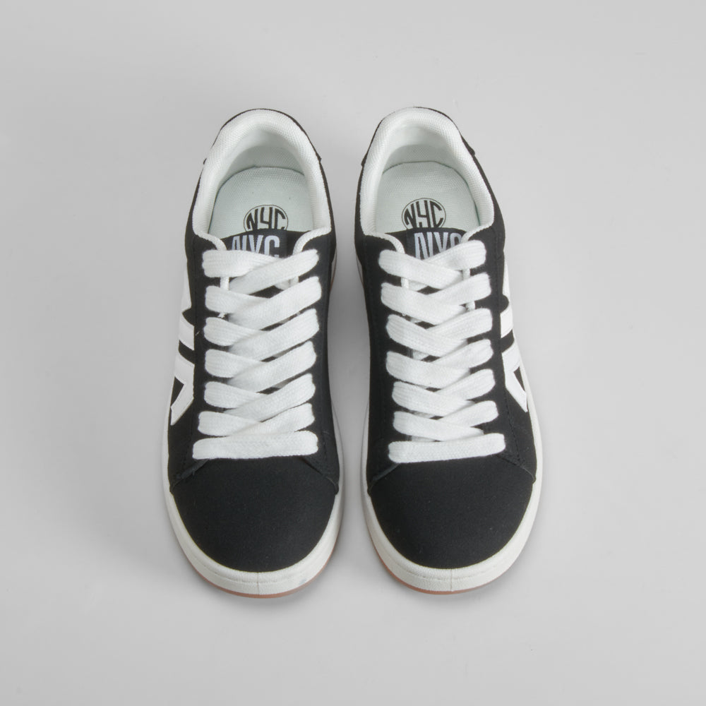 Deportiva casual teen negra NYC