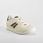 Deportiva casual blanca y negra NYC