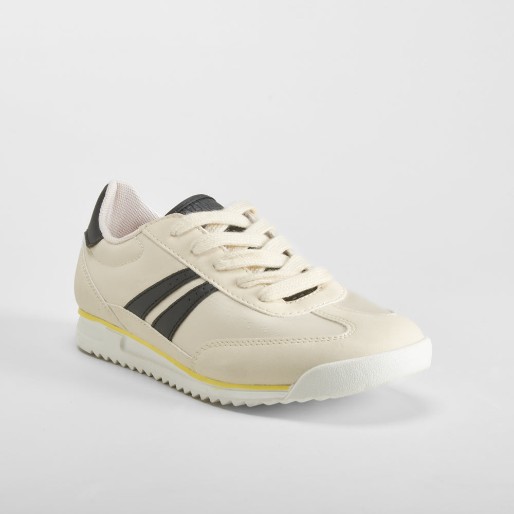Deportiva casual blanca y negra NYC