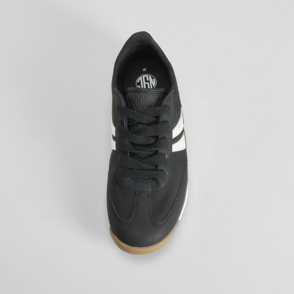 Deportiva casual color negro NYC
