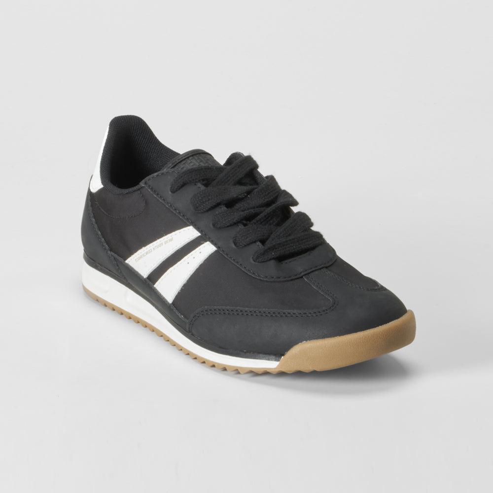 Deportiva casual color negro NYC