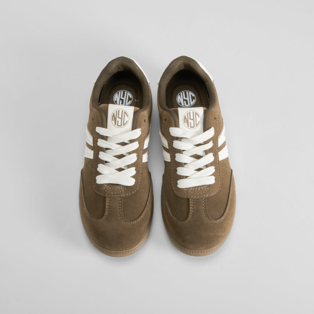 Deportiva sneaker suela caramelo marrón NYC