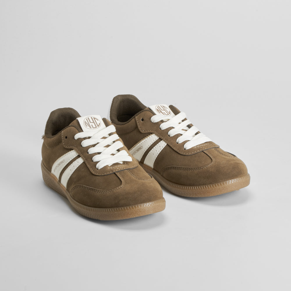 Deportiva sneaker suela caramelo marrón NYC