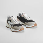 Deportiva retrojogging negra NYC