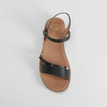 Sandalia plana tachuelas negra NYC