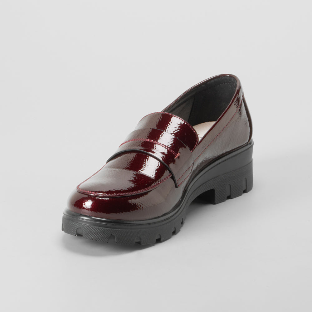 Mocasín charol Soft Insock burdeos COMFEET