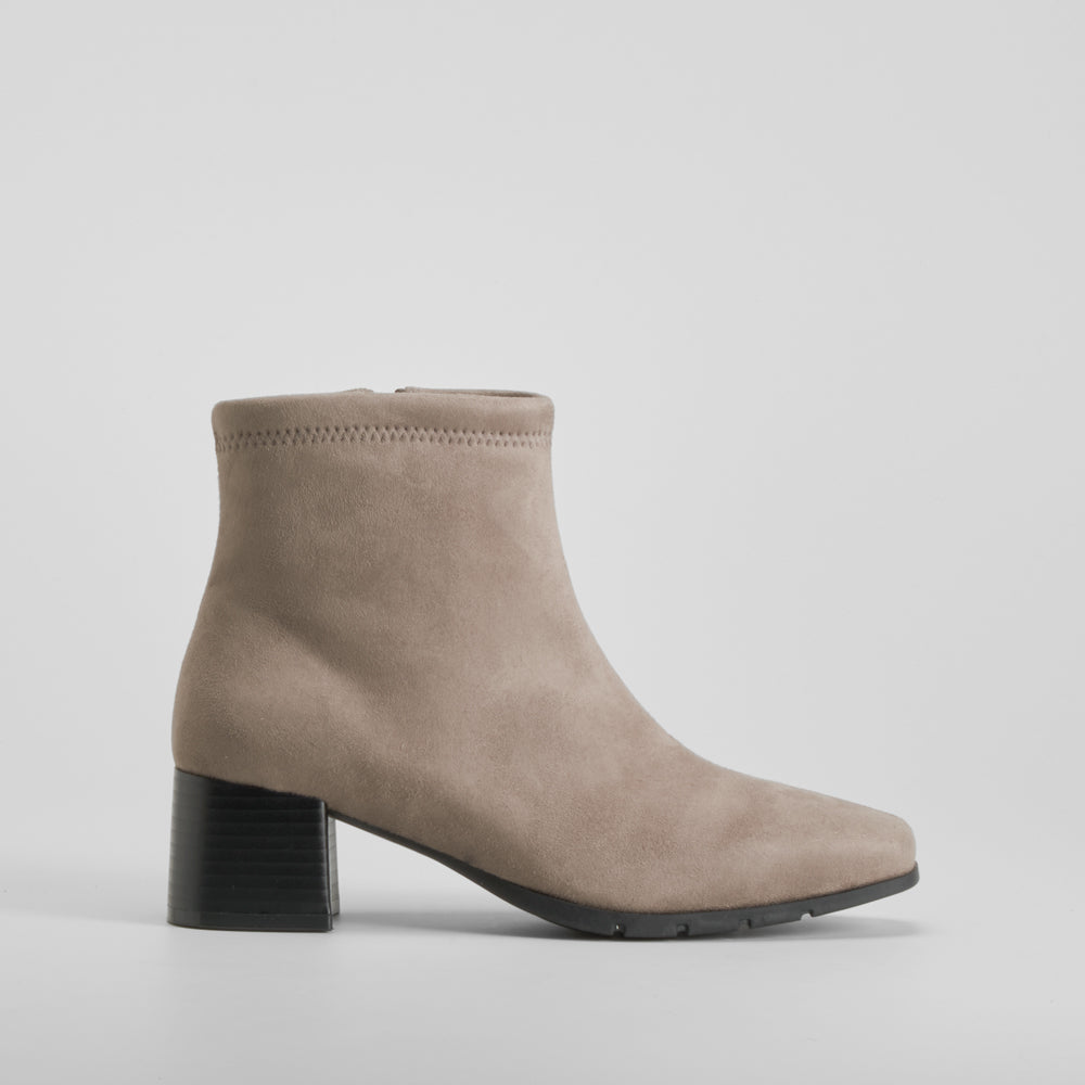 Botín tacón Double Fit elástico  taupe COMFEET