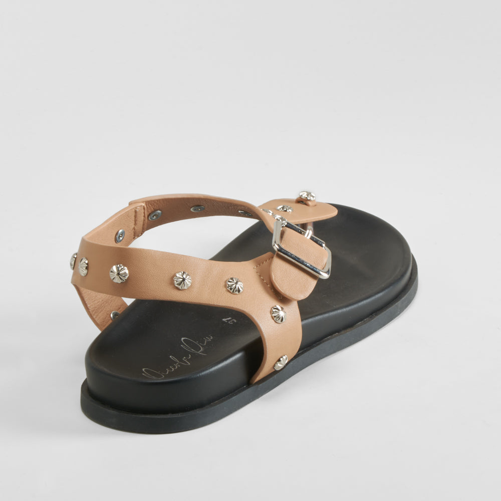 Sandalia bio tachuelas beige PICCOLA PIU