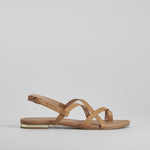 Sandalia plana tiras camel PICCOLA PIU