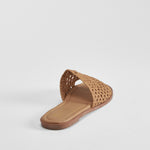 Sandalia plana plana trenzada beige PICCOLA PIU