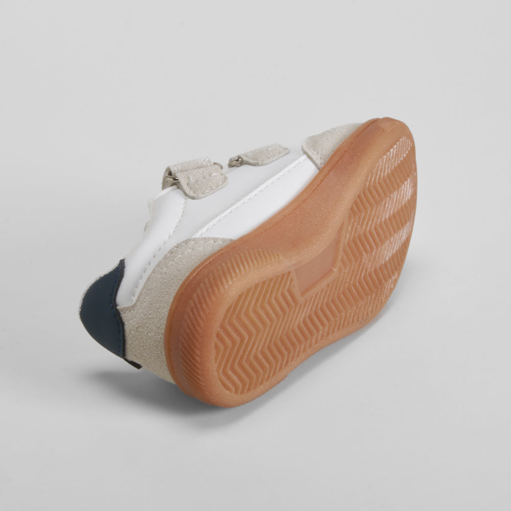 Deportiva retro bebé blanca BACHE