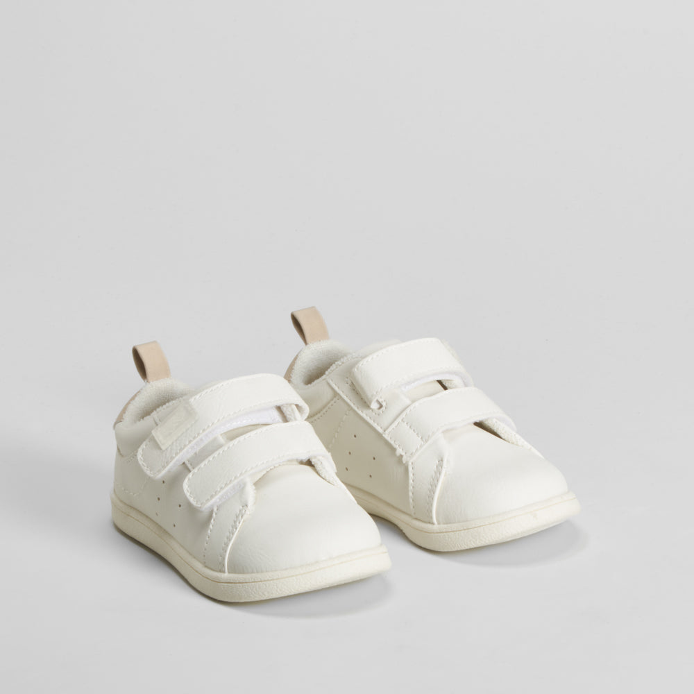 Deportiva tenis blanca COMFEET BABY