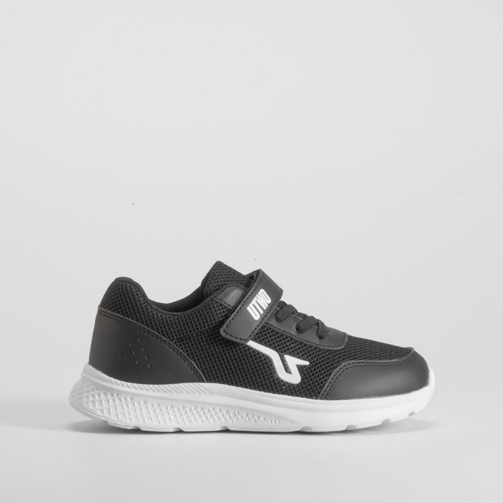 Deportiva walking infantil negra UTWO