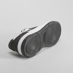 Deportiva basket low blanca y negra SEVEN FIVE