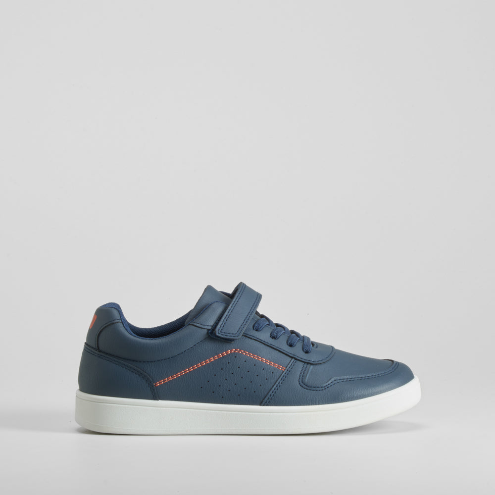 Deportiva azul marino UTWO