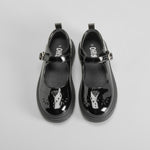 Merceditas de charol negro OH GIRL