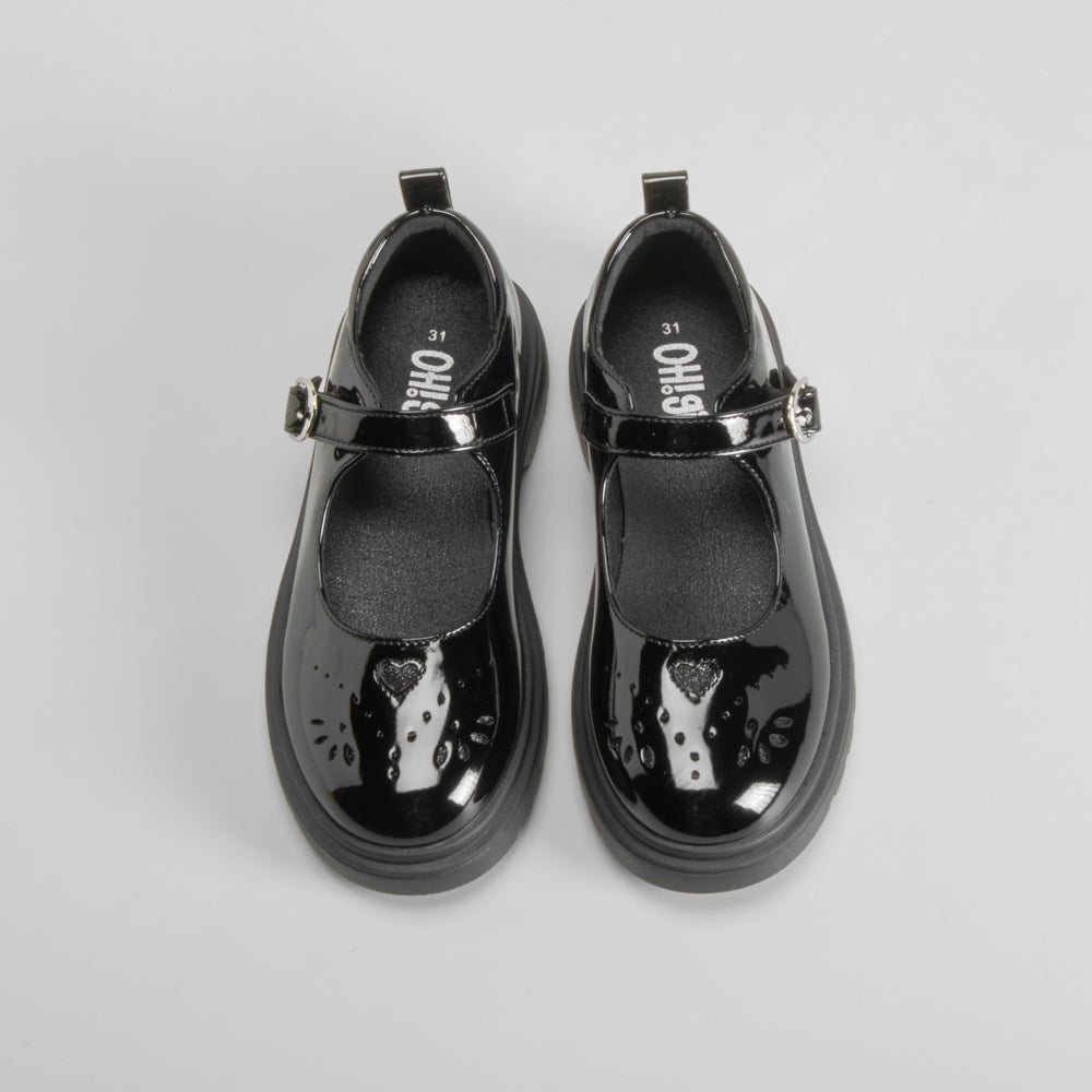Merceditas de charol negro OH GIRL