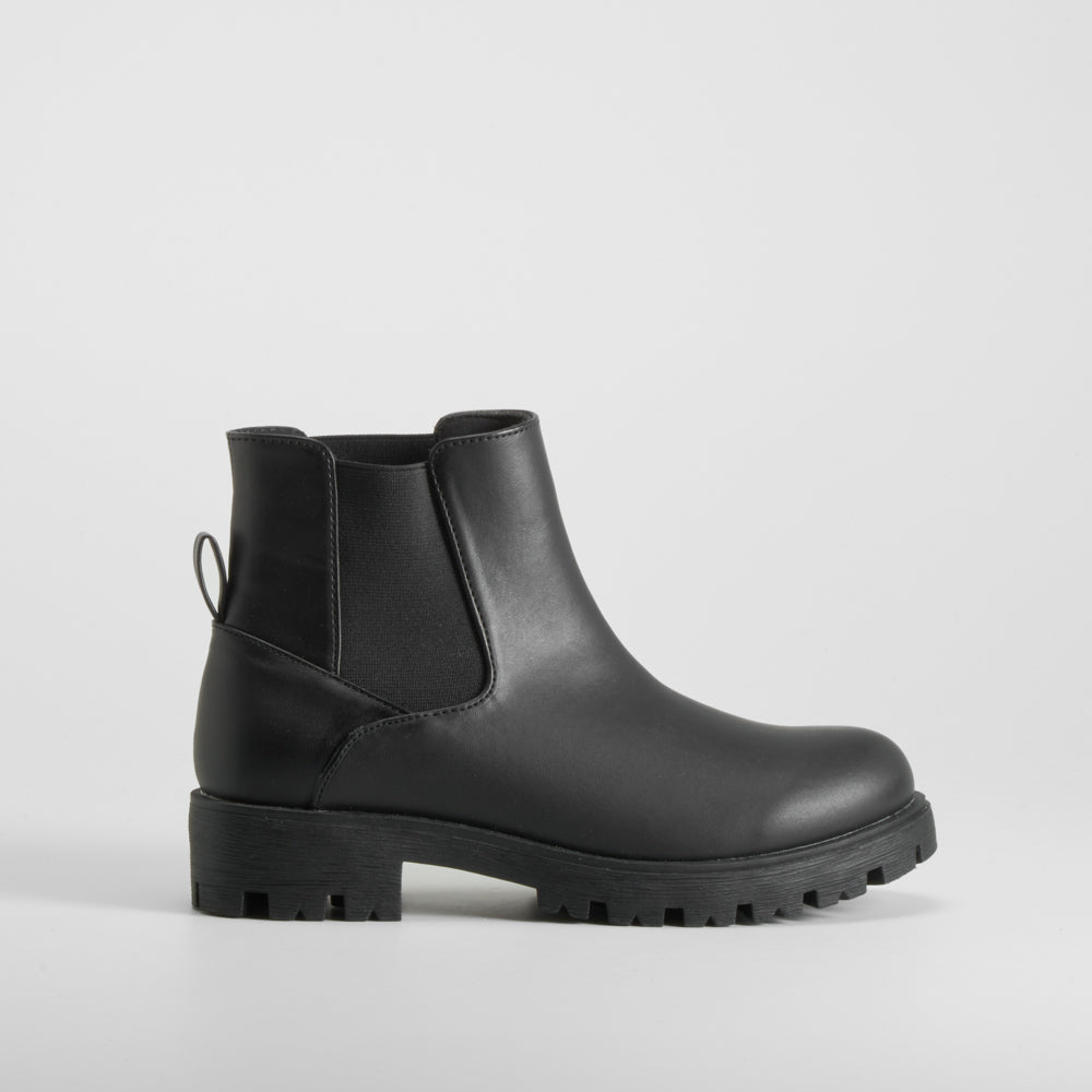 Botín plano chelsea negro OH GIRL