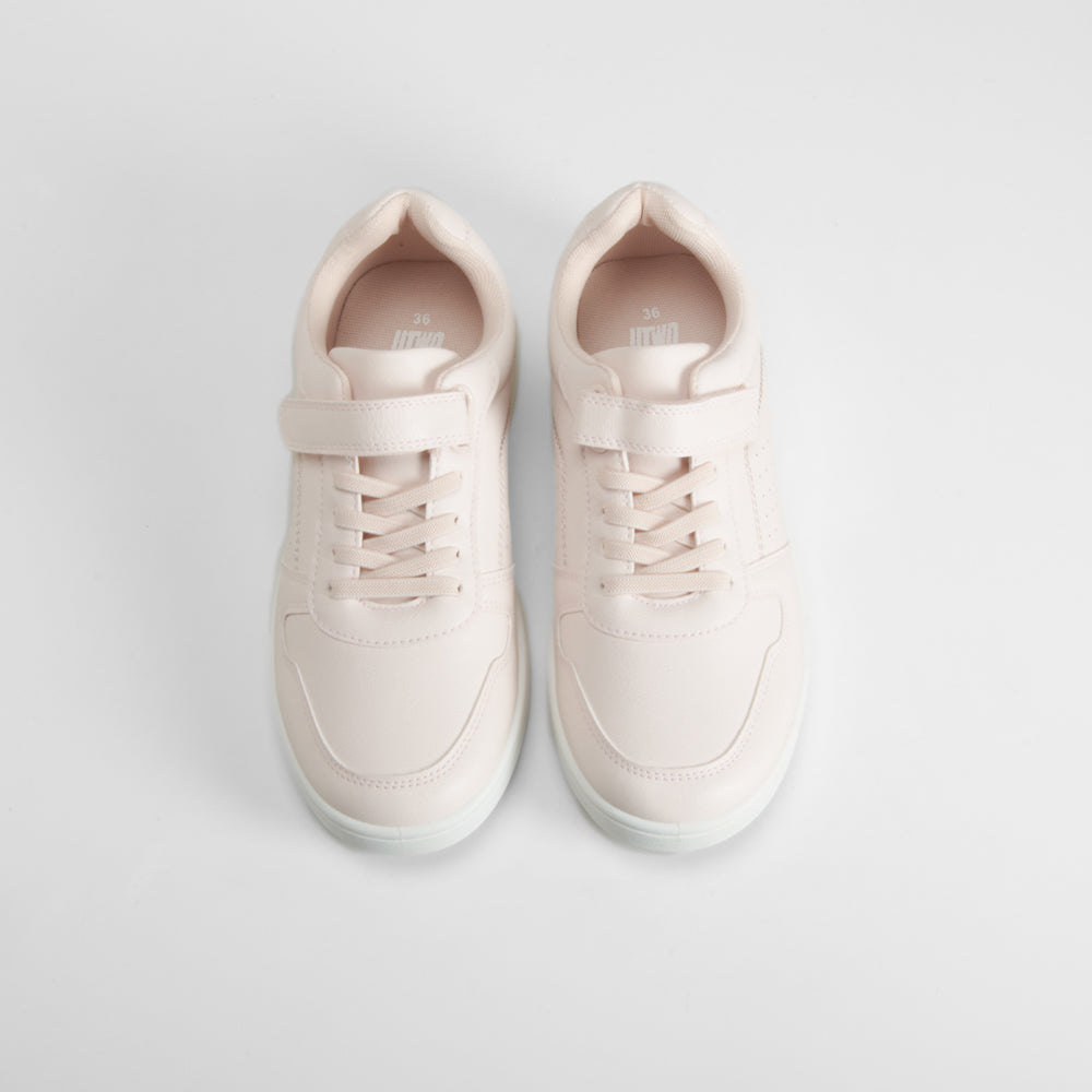 Deportiva con velcro rosa UTWO